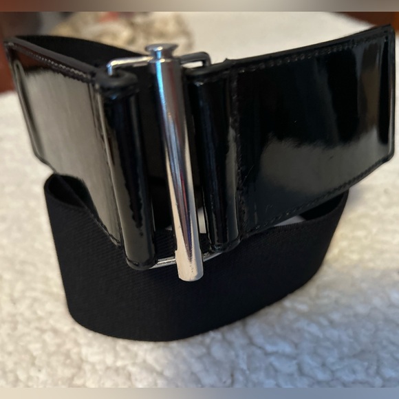 Black Women’s Stretch Belt with Silver Slide Buckle - Picture 1 of 3